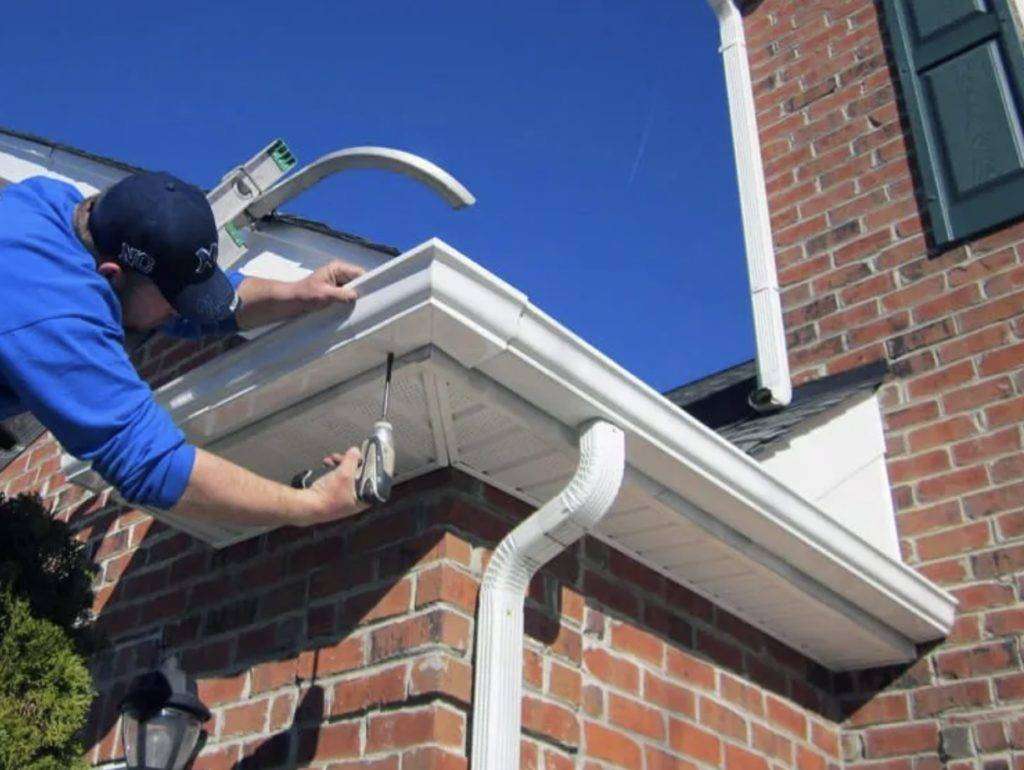 Gutter Cleaning Service